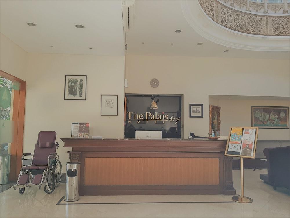 The Palais Hotel Dago バンドゥン エクステリア 写真