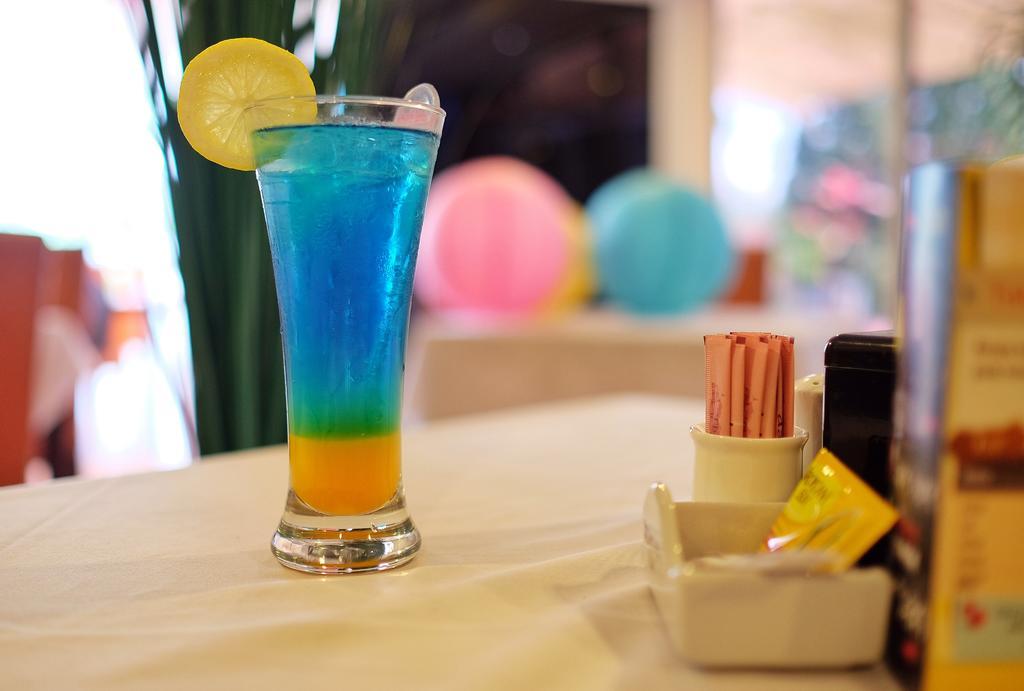 The Palais Hotel Dago バンドゥン エクステリア 写真